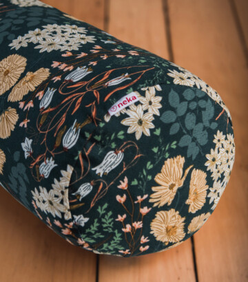Nursing pillow with Buckwheat Hulls
