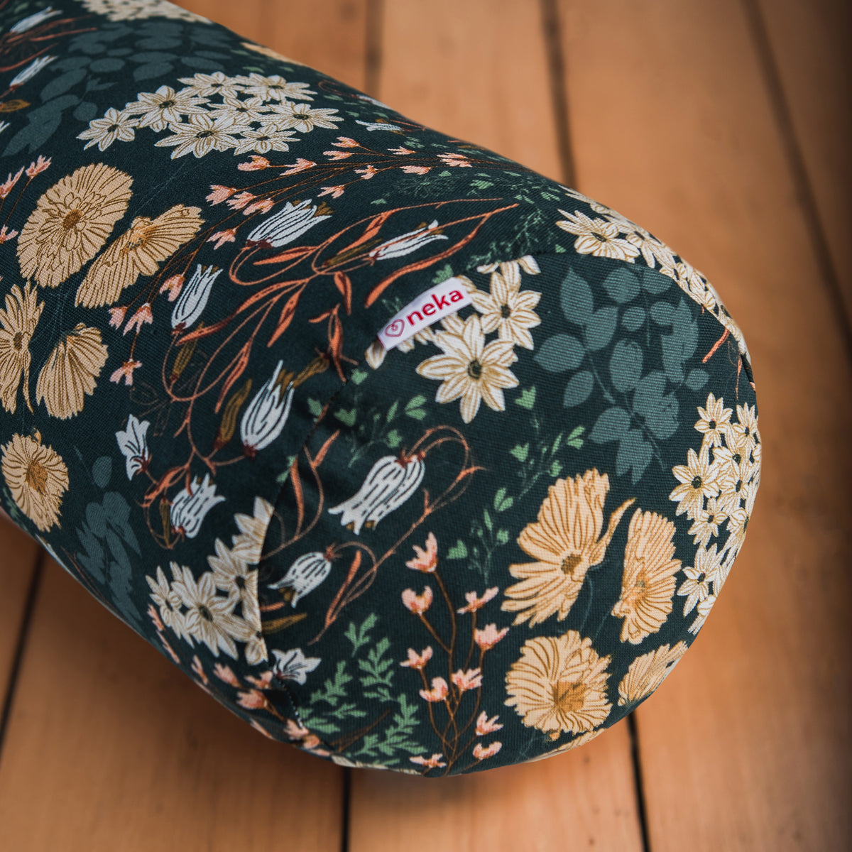 Nursing pillow with Buckwheat Hulls