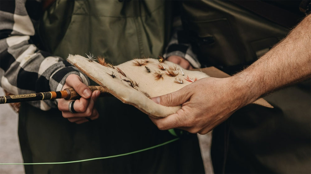 Leather fly case for fly fishing